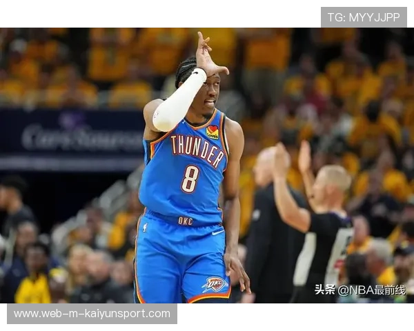 NBA球星被帽飞三米的背后：篮球场上的精彩瞬间与完美反击